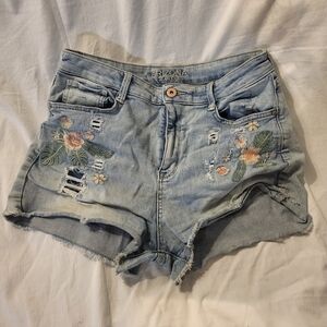 Arizona Jean Company Women's Embroidered Light Blue Shorts